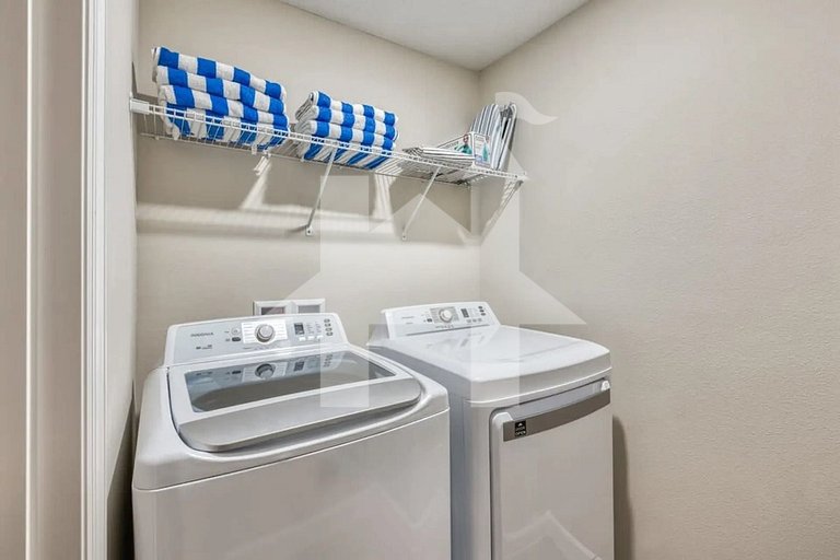 Vacation Home Near Disney, 4 bedrooms