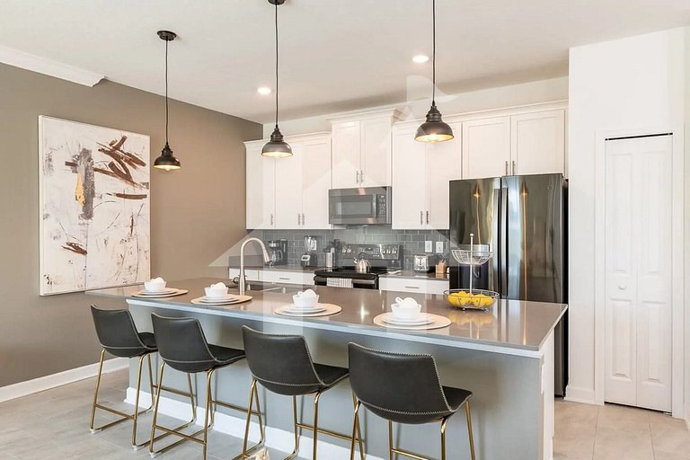 Vacation Home Near Disney, 4 bedrooms