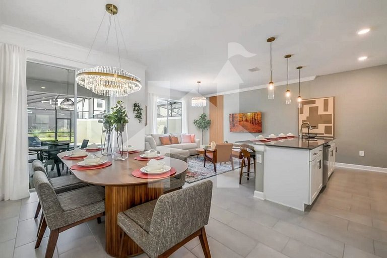 Vacation Home Near Disney, 4 bedrooms