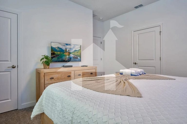 Vacation Home Near Disney, 4 bedrooms