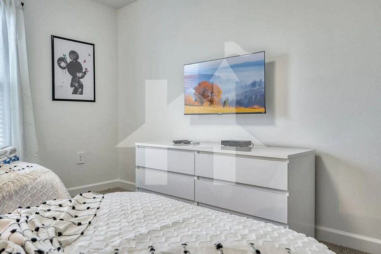 Vacation Home Near Disney, 4 bedrooms