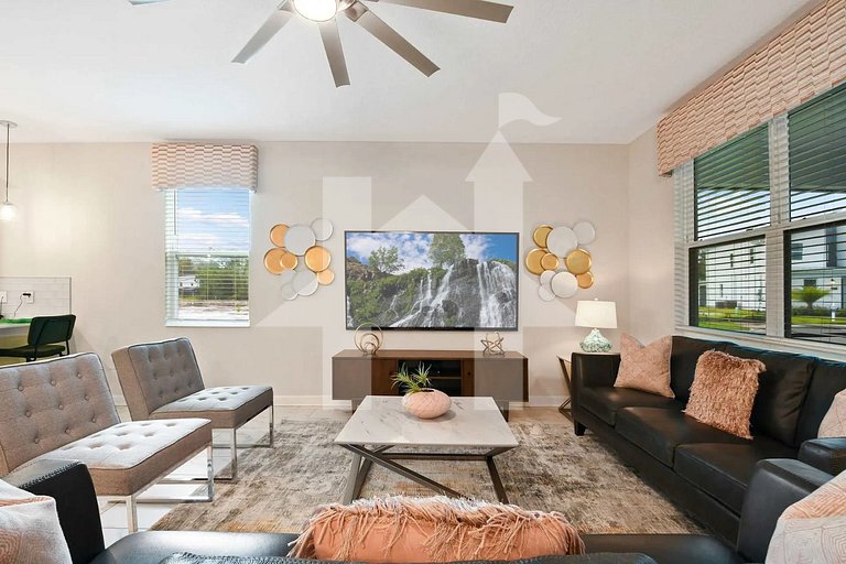 Vacation Home Near Disney, 9 bedrooms