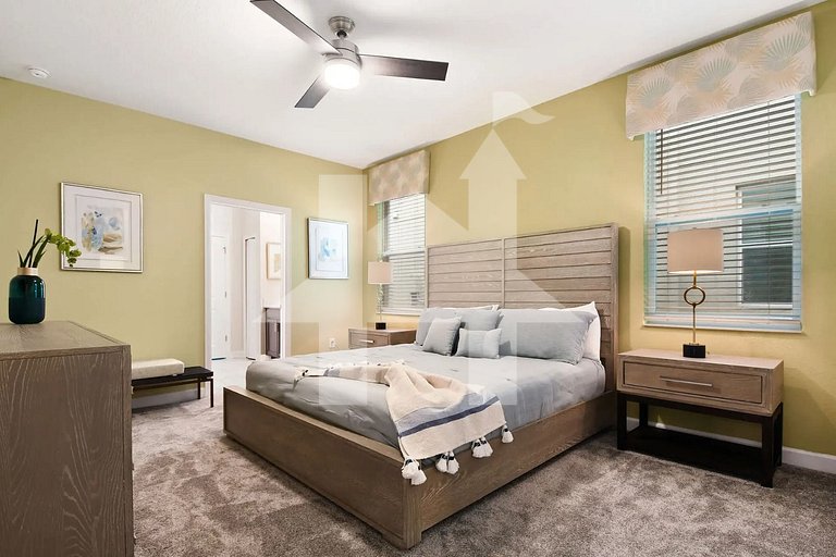 Vacation Home Near Disney, 9 bedrooms