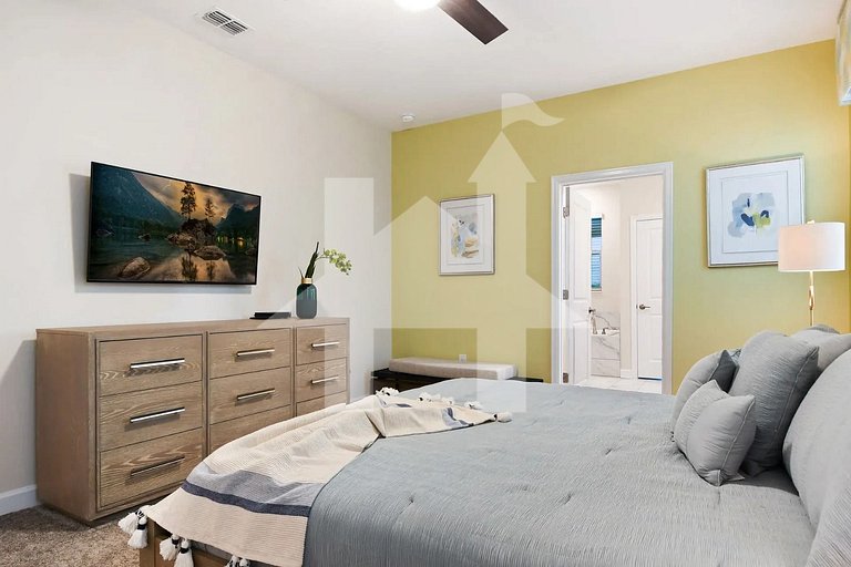 Vacation Home Near Disney, 9 bedrooms
