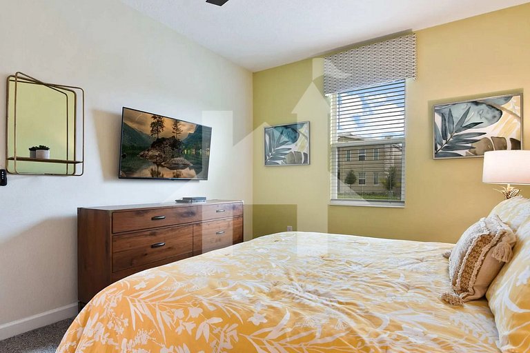 Vacation Home Near Disney, 9 bedrooms