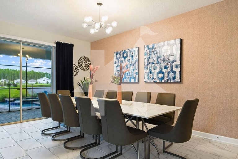 Vacation Home Near Disney, 9 bedrooms