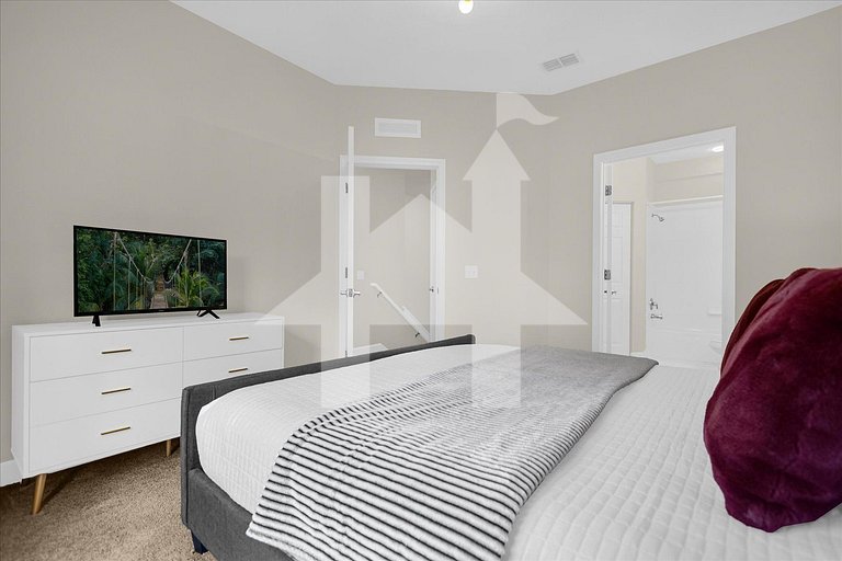 Vacation Home Near Disney, 4 bedrooms