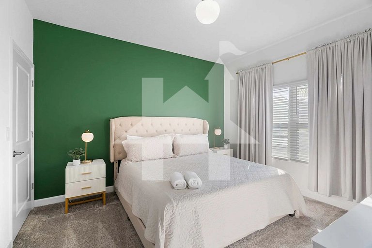 Vacation Home Near Disney, 4 bedrooms
