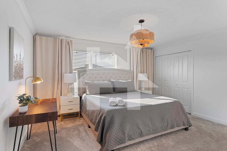Vacation Home Near Disney, 4 bedrooms