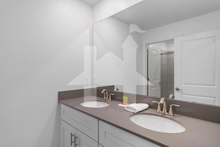Vacation Home Near Disney, 4 bedrooms