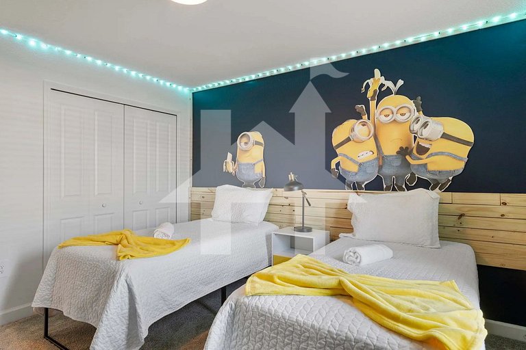 Vacation Home Near Disney, 4 bedrooms