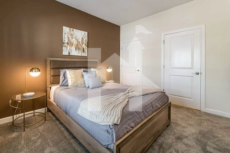 Vacation Home Near Disney, 4 bedrooms