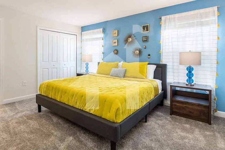 Vacation Home Near Disney, 4 bedrooms