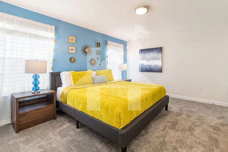 Vacation Home Near Disney, 4 bedrooms