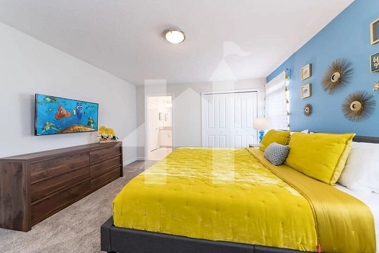 Vacation Home Near Disney, 4 bedrooms