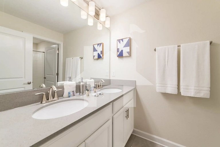 Vacation Home Near Disney, 4 bedrooms