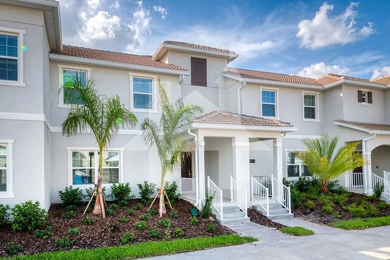 Vacation Home Near Disney, 4 bedrooms