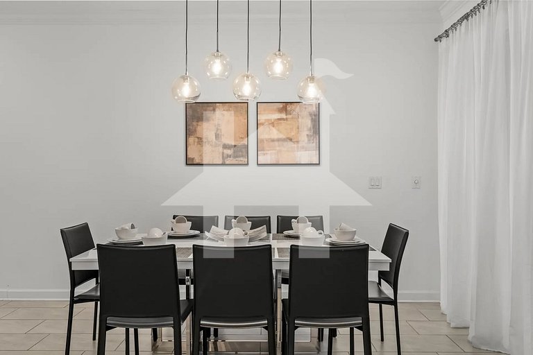 Vacation Home Near Disney, 4 bedrooms
