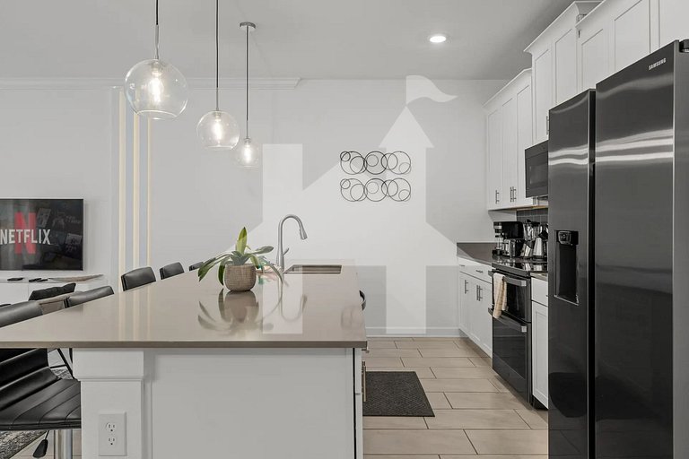 Vacation Home Near Disney, 4 bedrooms