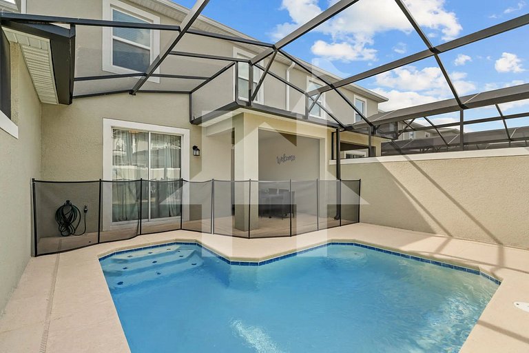 Vacation Home Near Disney, 4 bedrooms