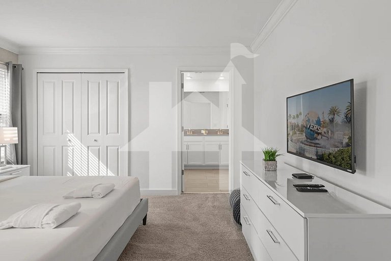 Vacation Home Near Disney, 4 bedrooms