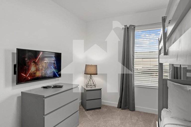 Vacation Home Near Disney, 4 bedrooms