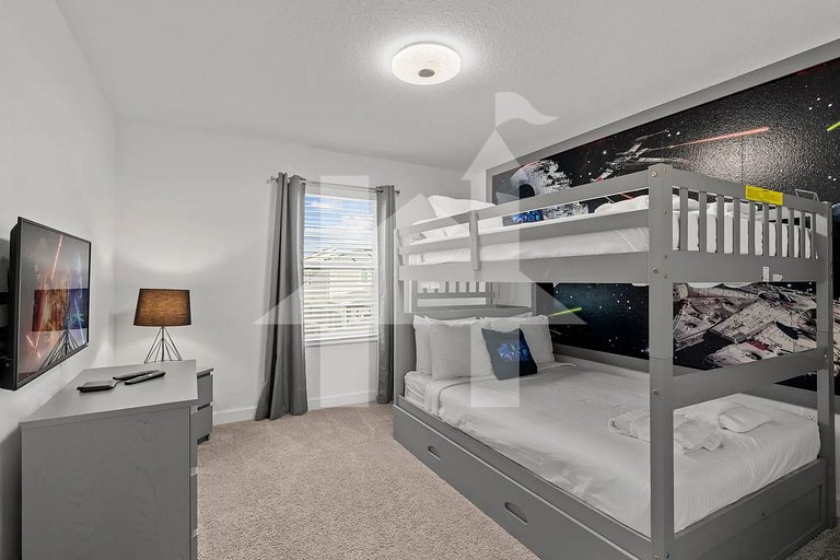 Vacation Home Near Disney, 4 bedrooms