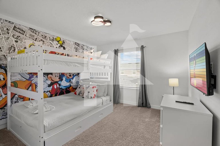 Vacation Home Near Disney, 4 bedrooms