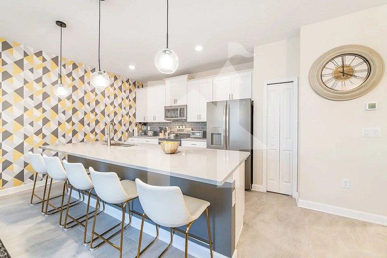 Vacation Home Near Disney, 4 bedrooms