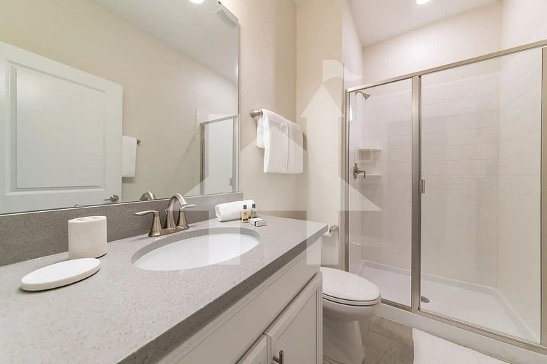 Vacation Home Near Disney, 4 bedrooms