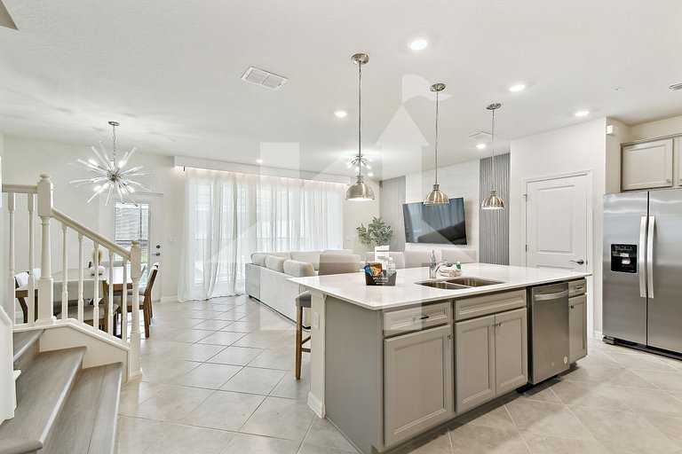 Vacation Home Near Disney, 5 bedrooms