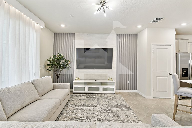 Vacation Home Near Disney, 5 bedrooms