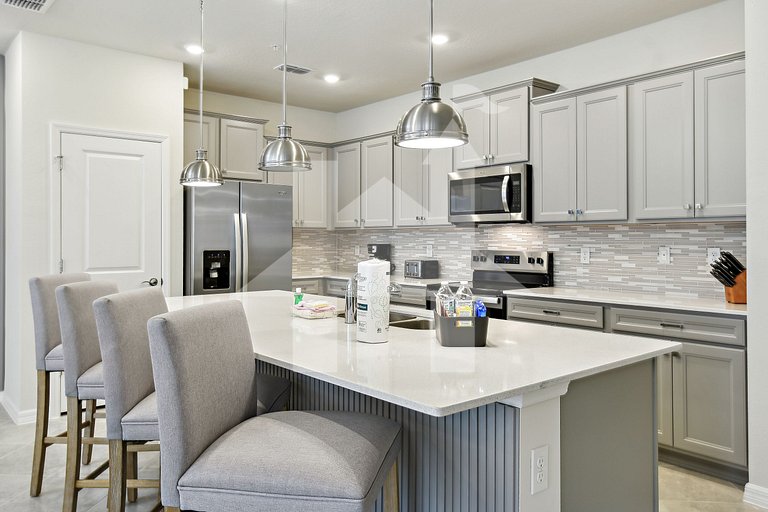 Vacation Home Near Disney, 5 bedrooms