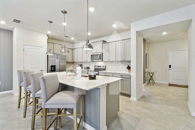 Vacation Home Near Disney, 5 bedrooms