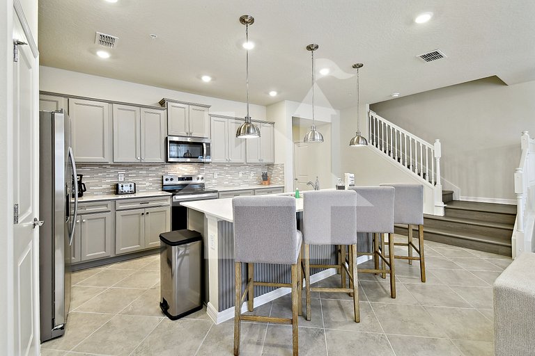 Vacation Home Near Disney, 5 bedrooms