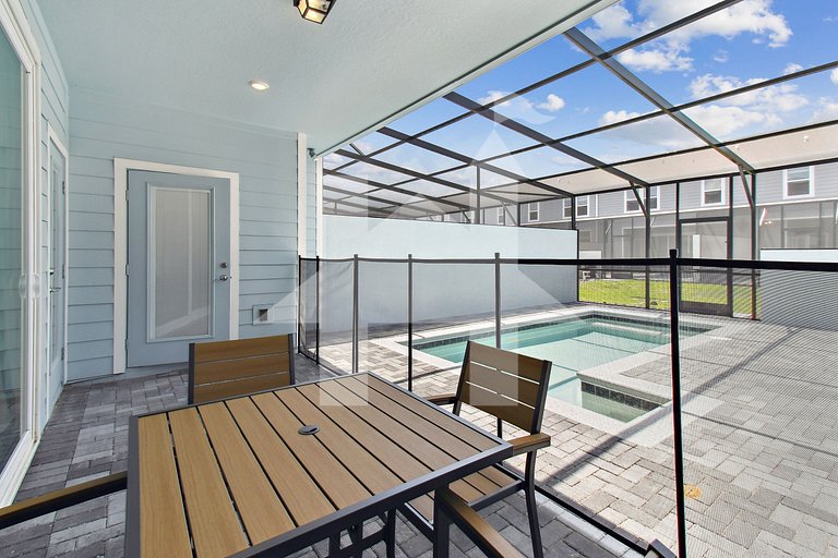Vacation Home Near Disney, 5 bedrooms