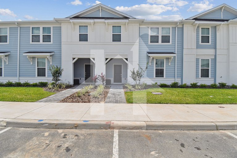 Vacation Home Near Disney, 5 bedrooms