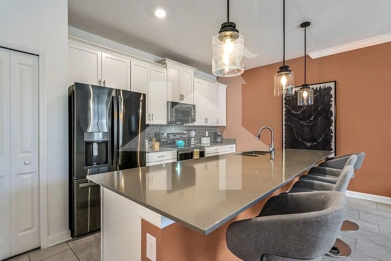 Vacation Home Near Disney, 4 bedrooms