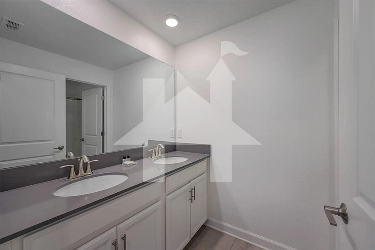 Vacation Home Near Disney, 4 bedrooms