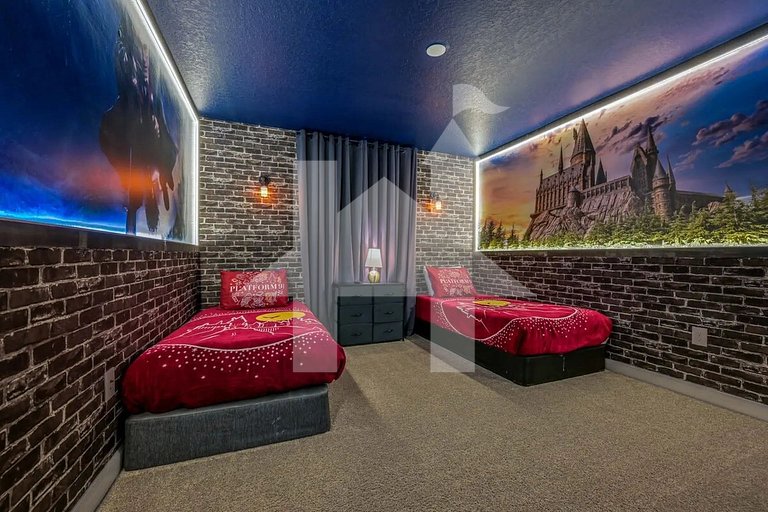 Vacation Home Near Disney, 4 bedrooms