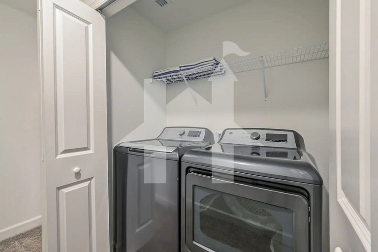 Vacation Home Near Disney, 4 bedrooms