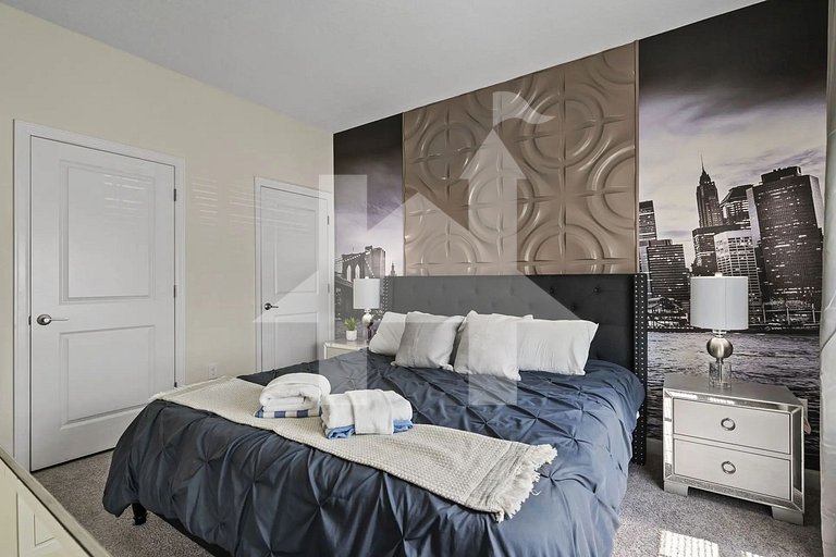 Vacation Home Near Disney, 4 bedrooms