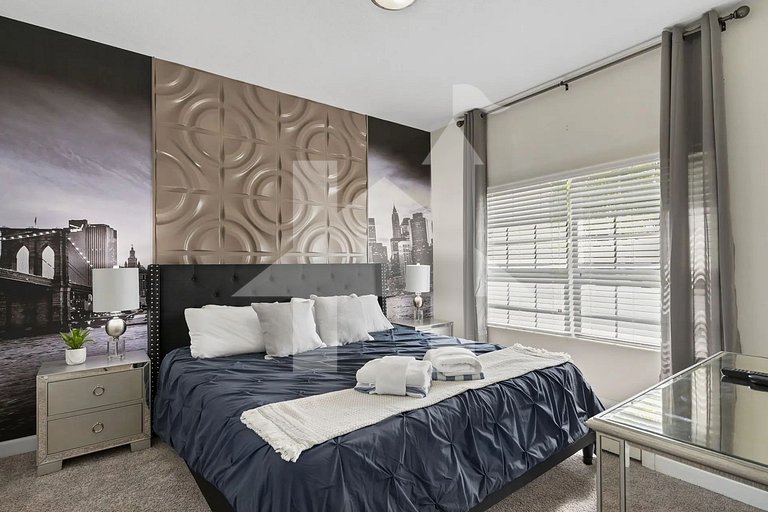 Vacation Home Near Disney, 4 bedrooms
