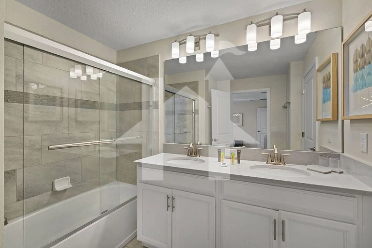 Vacation Home Near Disney, 4 bedrooms