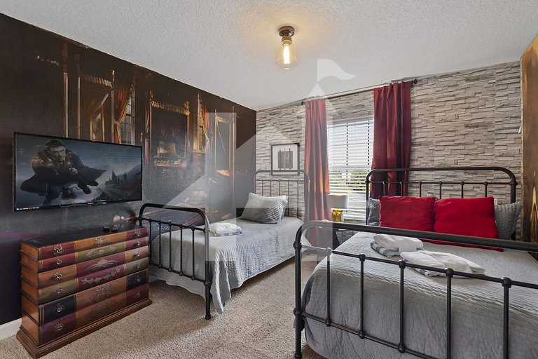 Vacation Home Near Disney, 4 bedrooms