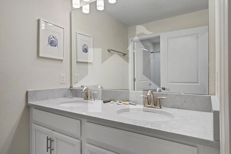 Vacation Home Near Disney, 4 bedrooms