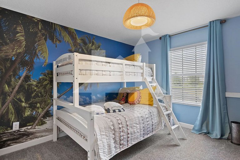 Vacation Home Near Disney, 4 bedrooms