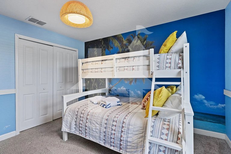 Vacation Home Near Disney, 4 bedrooms
