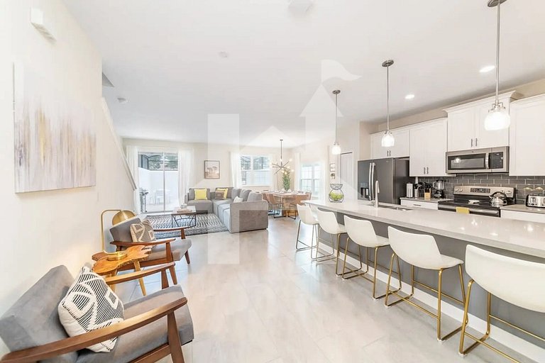 Vacation Home Near Disney, 5 bedrooms