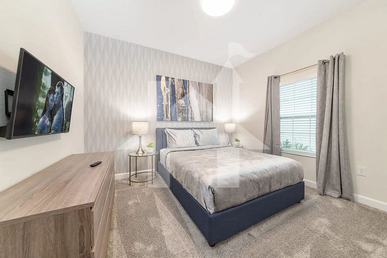 Vacation Home Near Disney, 5 bedrooms